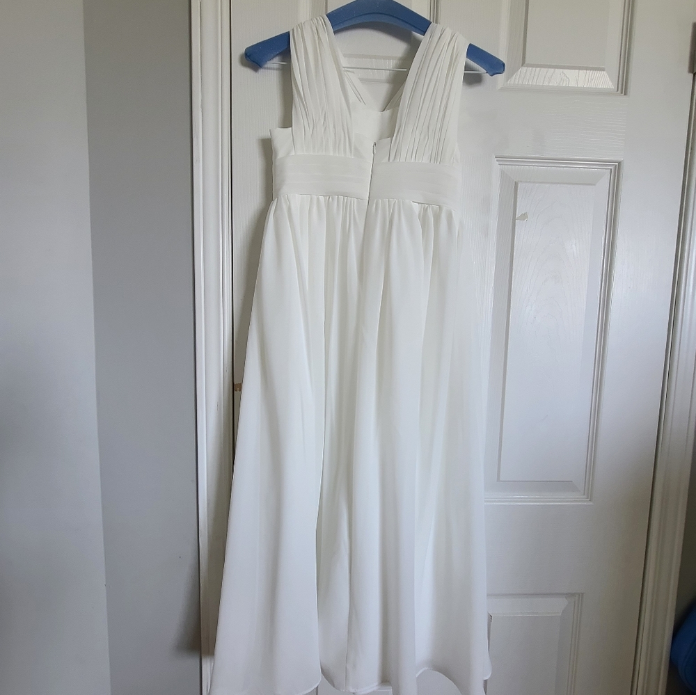 Formal dresses - Picture 11 of 16